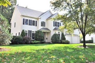 27 Mellon Rd, Wellesley, MA 02482