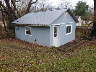 41 Hooper St Unit 41 Hooper C, Athens, OH 45701