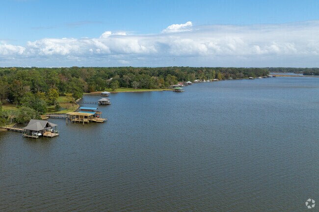 Venetia is more than a neighborhood, it’s a lifestyle close to the bay.