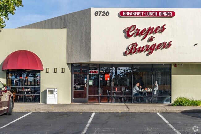 Crepes & Burgers is a popular restaurant in Lincoln Oaks that is open all day.