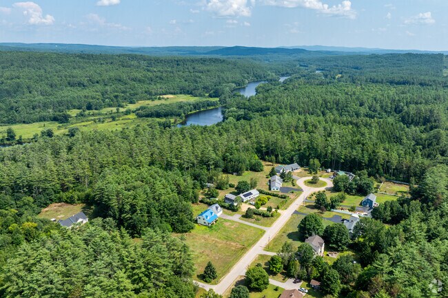 Homes in Hill, NH sit on large lots near the Pemigewasset River.
