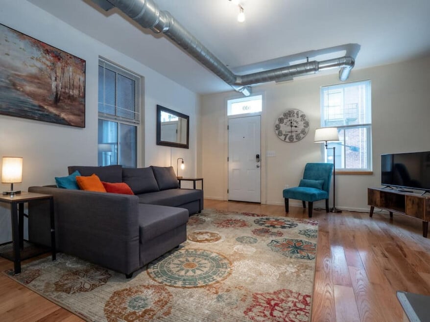 1610 Pleasant St unit ID1056042P, Cincinnati, OH 45202 - photo 1