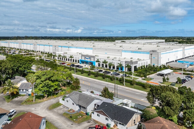 Newly built Amazon Facility offers new jobs for the residents of Homestead, FL.