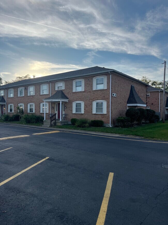 2538-2538 Pennacook Rd, Louisville, KY 40214