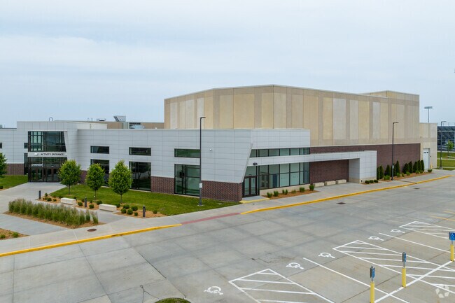 Bondurant-Farrar High School Activity Center