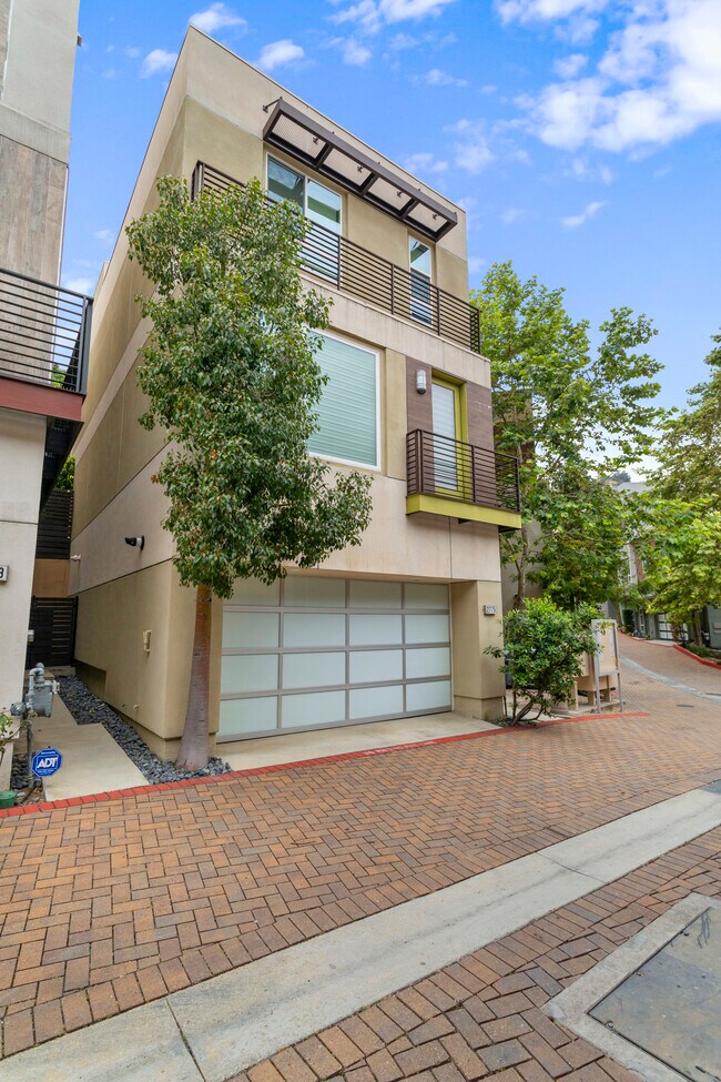 2775 Wright Ln, Los Angeles, CA 90068 - photo 4