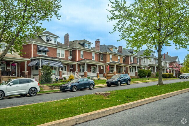 Tree-lined streets on Washington Boulevard in Wilson