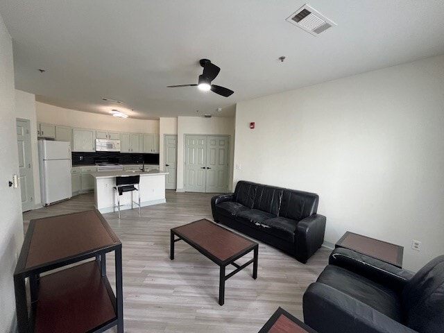 Element Apartments at Highland, Memphis, TN 38111 - photo 3