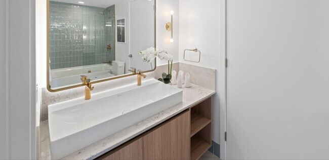 701 NE 1st Ave unit ID1028793P, Miami, FL 33132 - photo 4