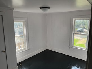 125 N 1st St, Stroudsburg, PA 18360