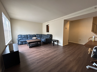 4833 Berwyn House Rd, College Park, MD 20740