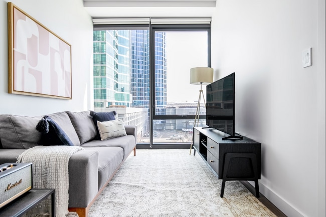 1231 S Indiana Ave, Chicago, IL 60616 - photo 3