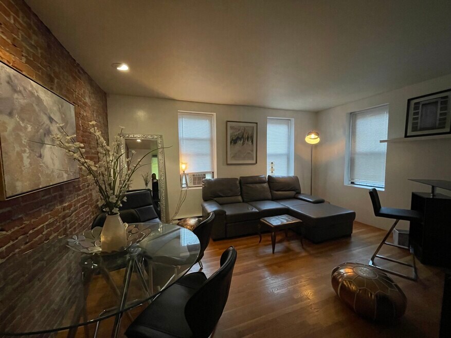 91 Saint Botolph St unit 4, Boston, MA 02116 - photo 1
