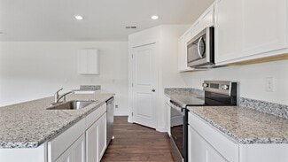 124 N Blissful Meadows Dr, Harriman, TN 37748