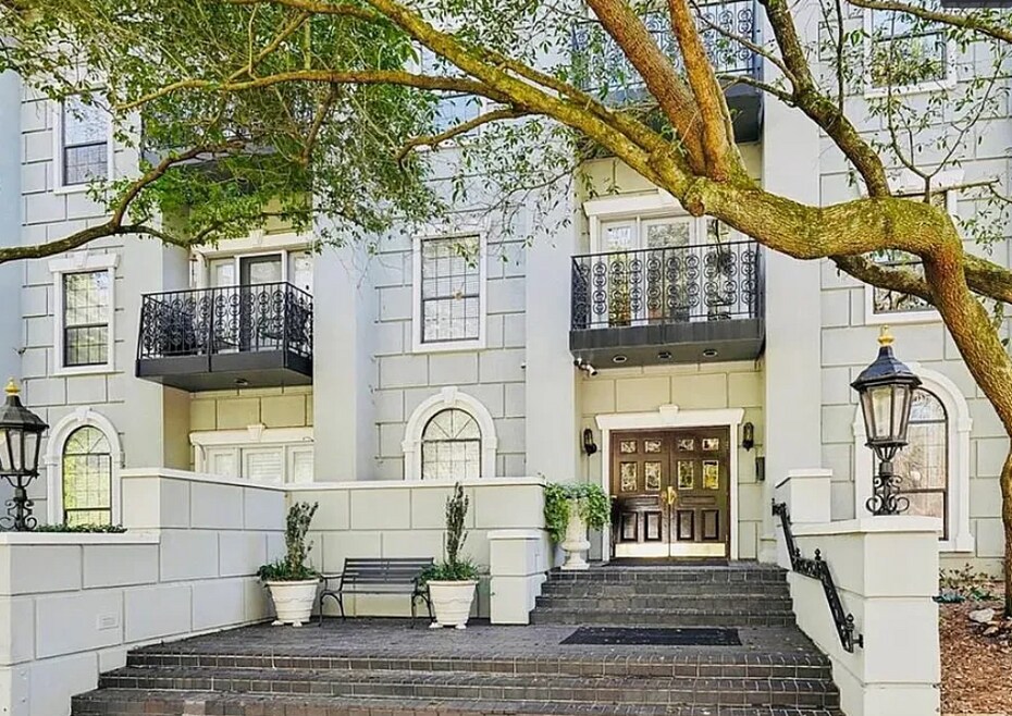 3071 Lenox Rd NE unit 37, Atlanta, GA 30324 - photo 1