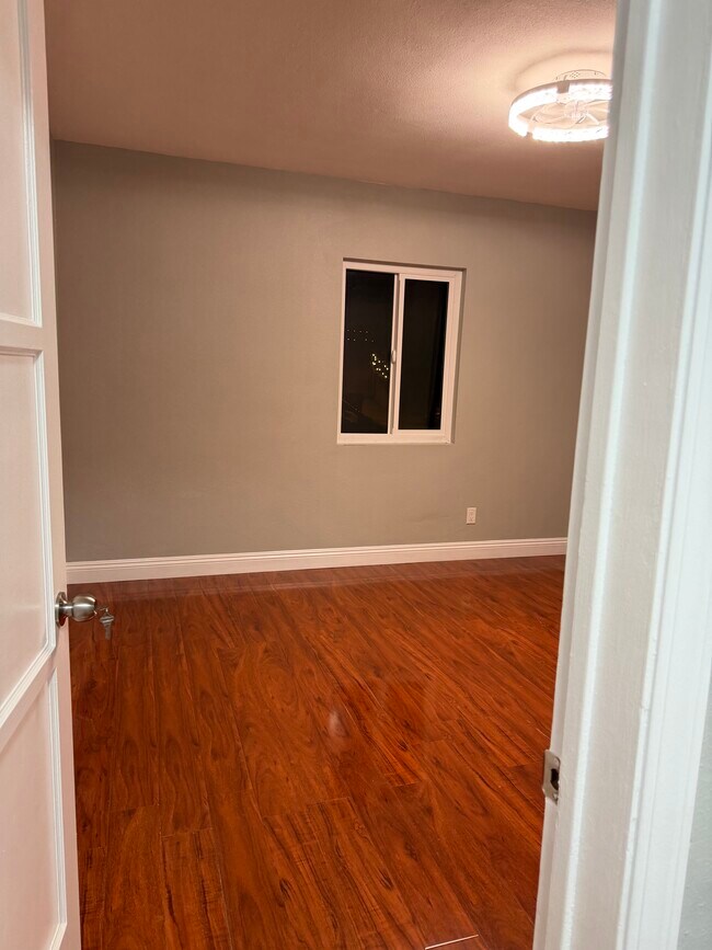 1483 Allison Ave, Los Angeles, CA 90026 - photo 6