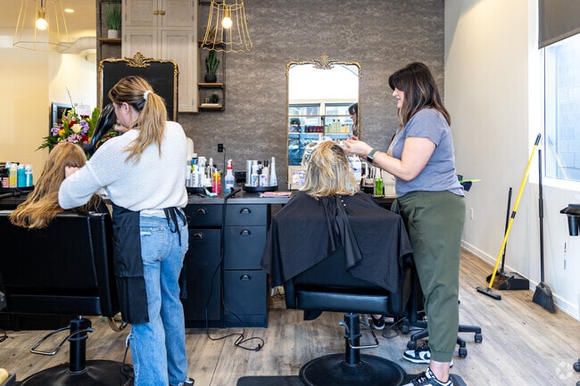 In nearby Elkhorn Prim Beauty Parlor is a quick drive from Spring Ridge.