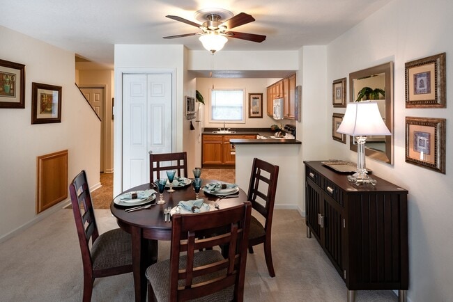 Shadowmoss Pointe Apartments and Townhomes, Charleston, SC 29414 - photo 7