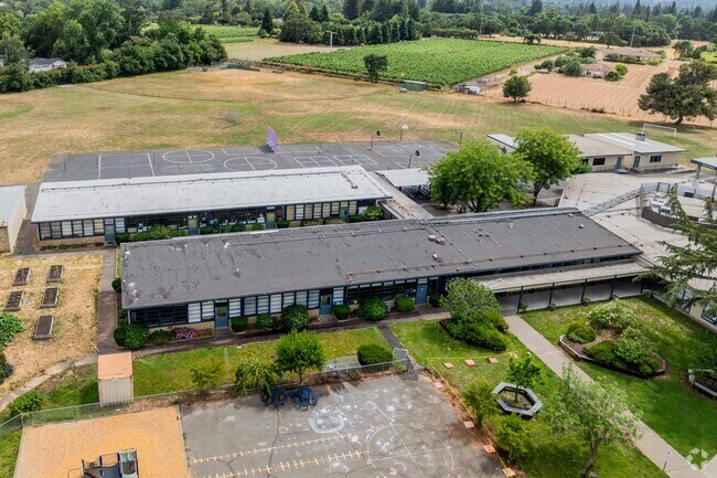 Vichy Elementary School provides quality education for students in Napa.