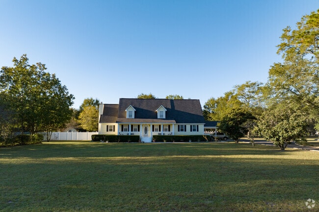 Rincon offers large farmhouse designs on several acres of land.