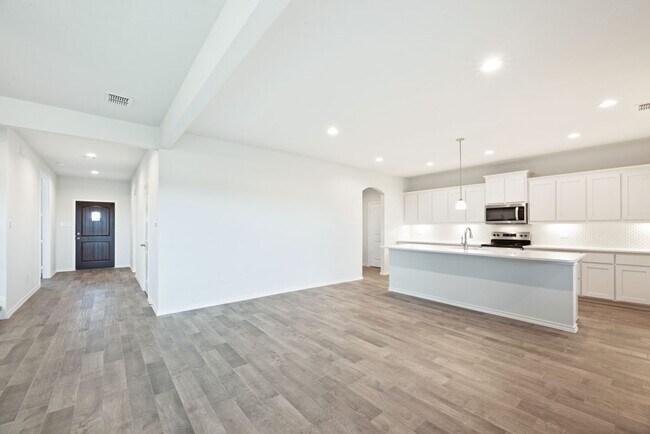 701 Stone Eagle Dr unit 36477786, Azle, TX 76020 - photo 6