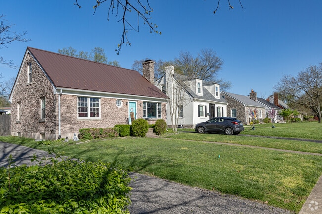 The average home in Picadome is priced around $195 per square foot.