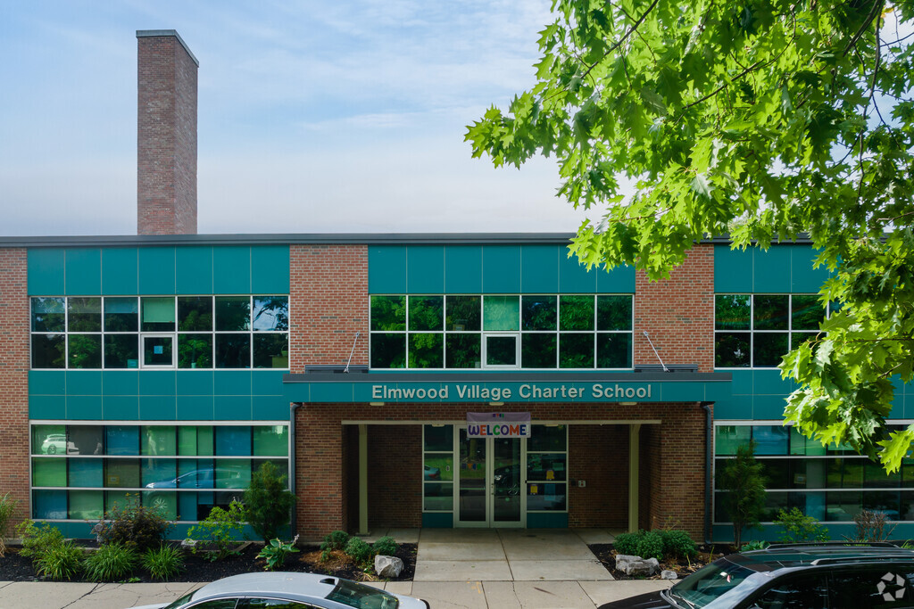 Elmwood Village Charter School Days Park, Rankings & Reviews - Homes.com