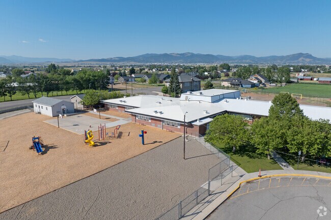 Warren Elementary School is the home of the Wolverines.