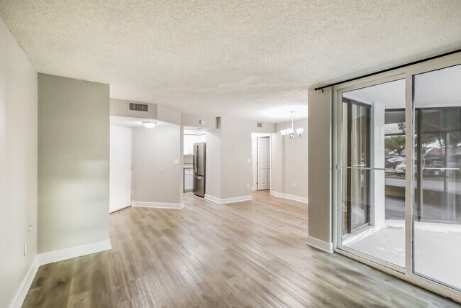 Verabella Falls, Miami, FL 33193 - photo 5