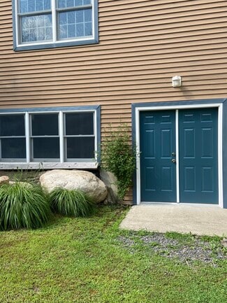 26 Dorothy Dr Unit Pinebush rentals, Pine Bush, NY 12566