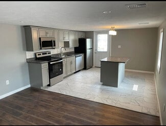 752 Dunmore St Unit 2, Throop, PA 18512