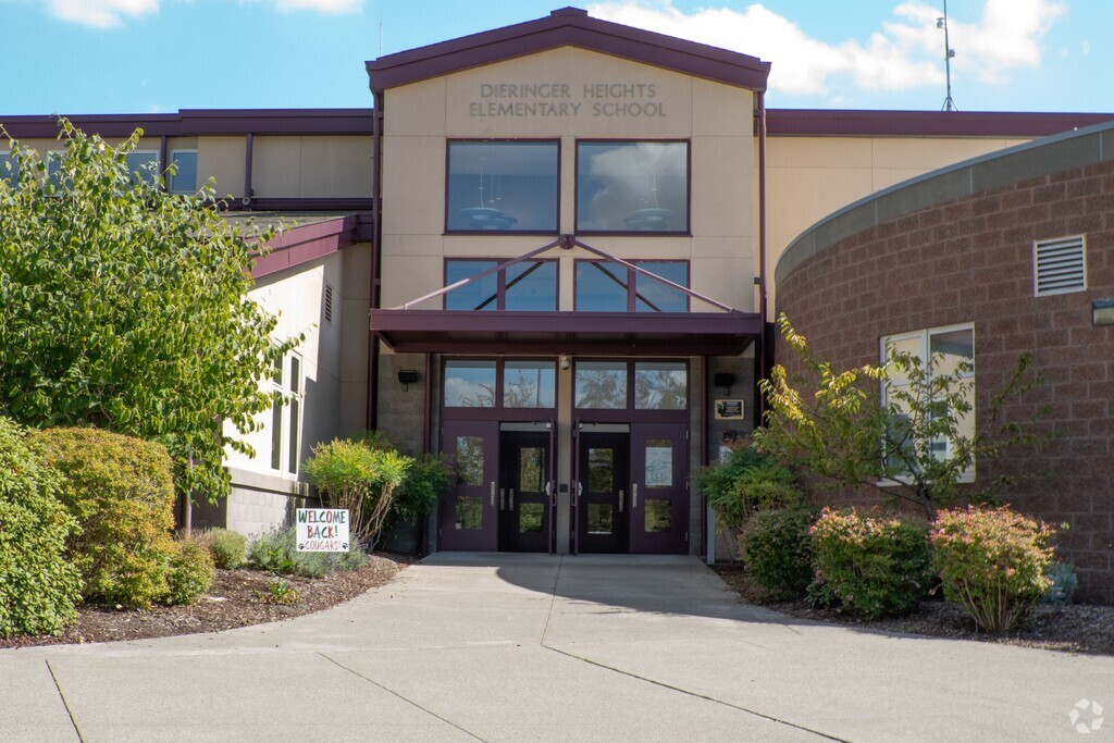 Welcome to Dieringer Heights Elementary School in Lake Trapps.