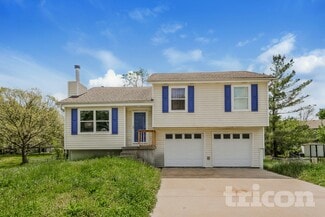 8835 NE 73rd Ct, Kansas City, MO 64158