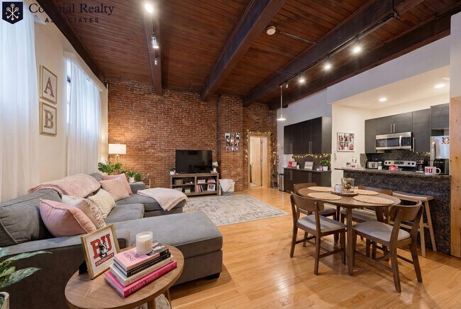 25 St Marys Ct unit 1, Brookline, MA 02446 - photo 2