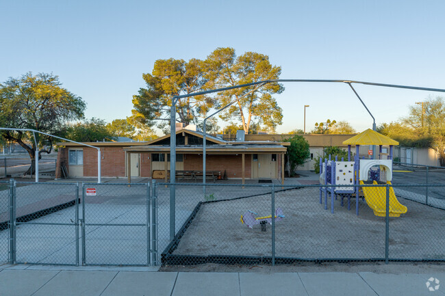 Fountain of Life Lutheran School has various playground equipment.