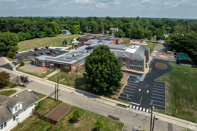 Lawrenceville Elementary School is a well rated public school in Lawrence Township, NJ.
