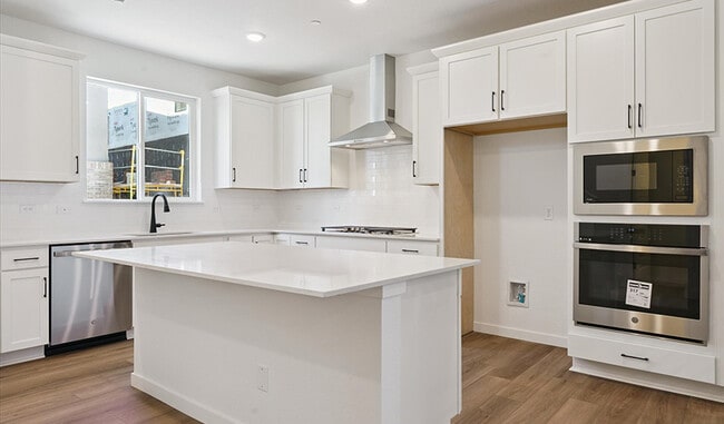 11478 E Briarwood Cir, Centennial, CO 80112 - photo 3