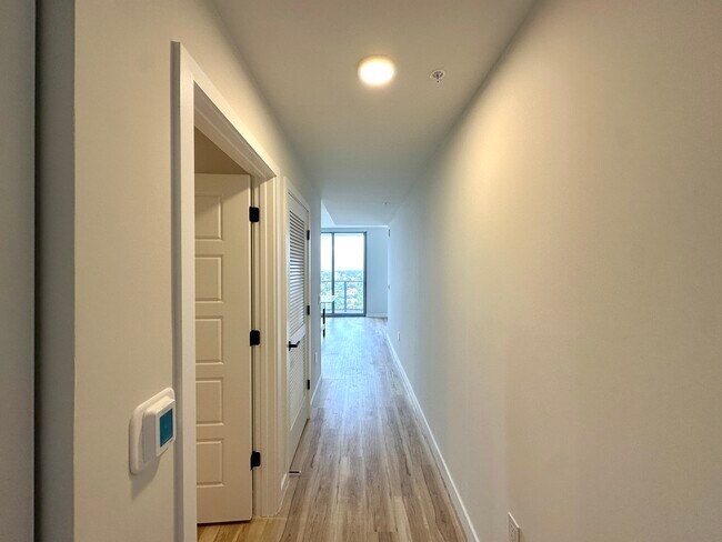 525 SW 4th Ave unit S1, Miami, FL 33130 - photo 3