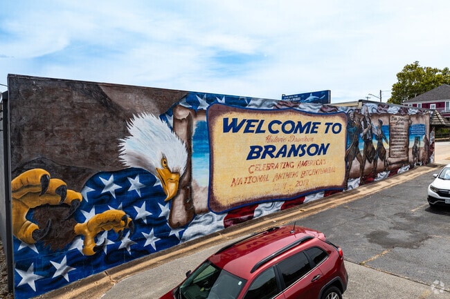 Enjoy all the activities that Downtown Branson has to offer.