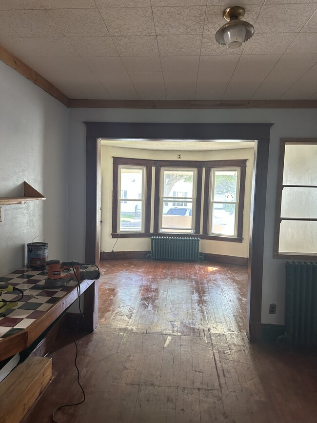 44 W Van Vechten St unit 1, Albany, NY 12209 - photo 2