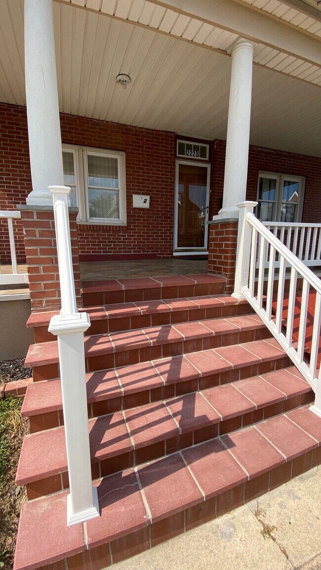 2223 Noble St unit 2223 Noble 1st Floor, Reading, PA 19609 - photo 4