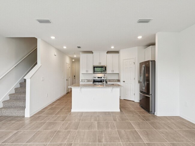 16345 Bird of Paradise Ave, Clermont, FL 34714 - photo 5