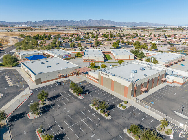 In Goodyear, Desert Thunder Elementary ignites young minds.