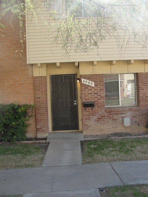 4595 N 17th Ave, Phoenix, AZ 85015 - photo 1
