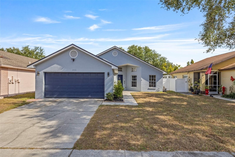 10253 Allenwood Dr, Riverview, FL 33569 - photo 1