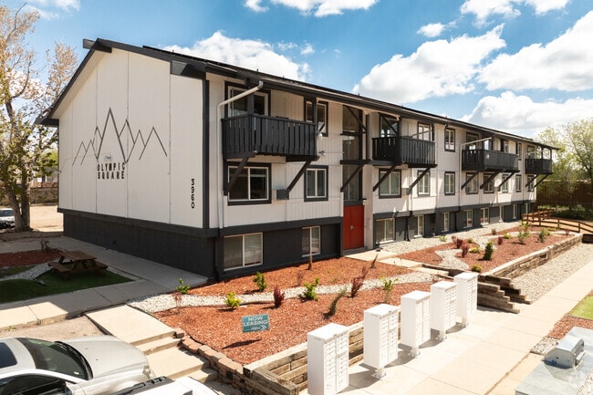 Olympic Square - Gorgeous Renovated Apartments, Colorado Springs, CO 80909 - photo 4