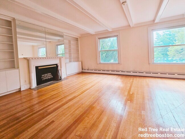 1712 Beacon St unit 2, Brookline, MA 02445 - photo 3
