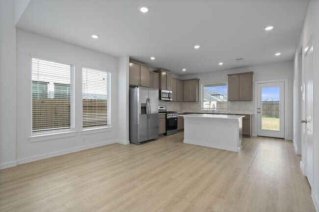 31814 Autumn Spur Ln, Hockley, TX 77447 - photo 4