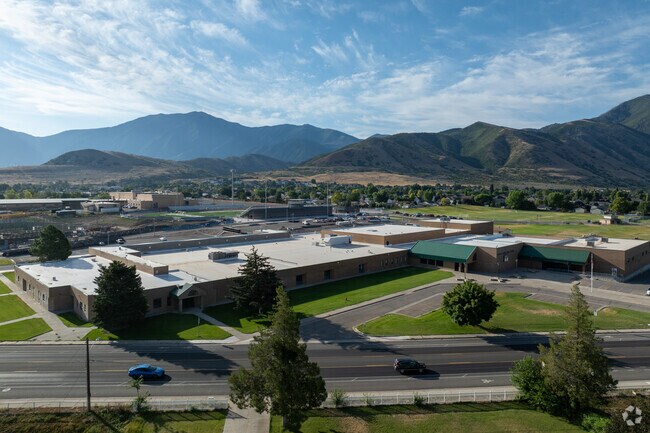 Payson Junior High School is located in the Payson neighborhood.