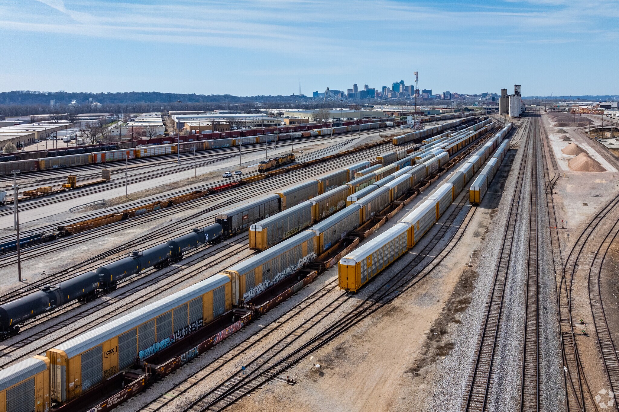 Downtown Kansas City is only a few minutes drive over the river form Crestview.